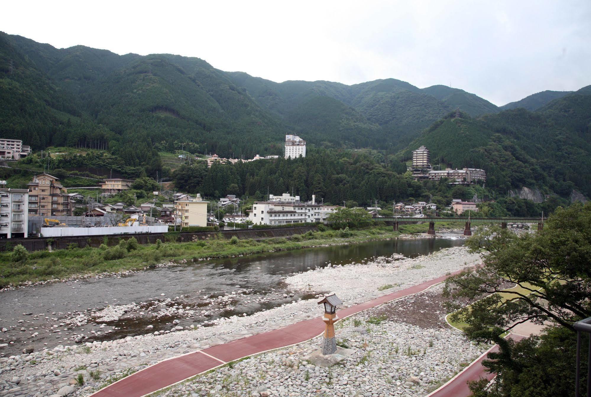 Hotel Okudaya Happoen à Gero Extérieur photo