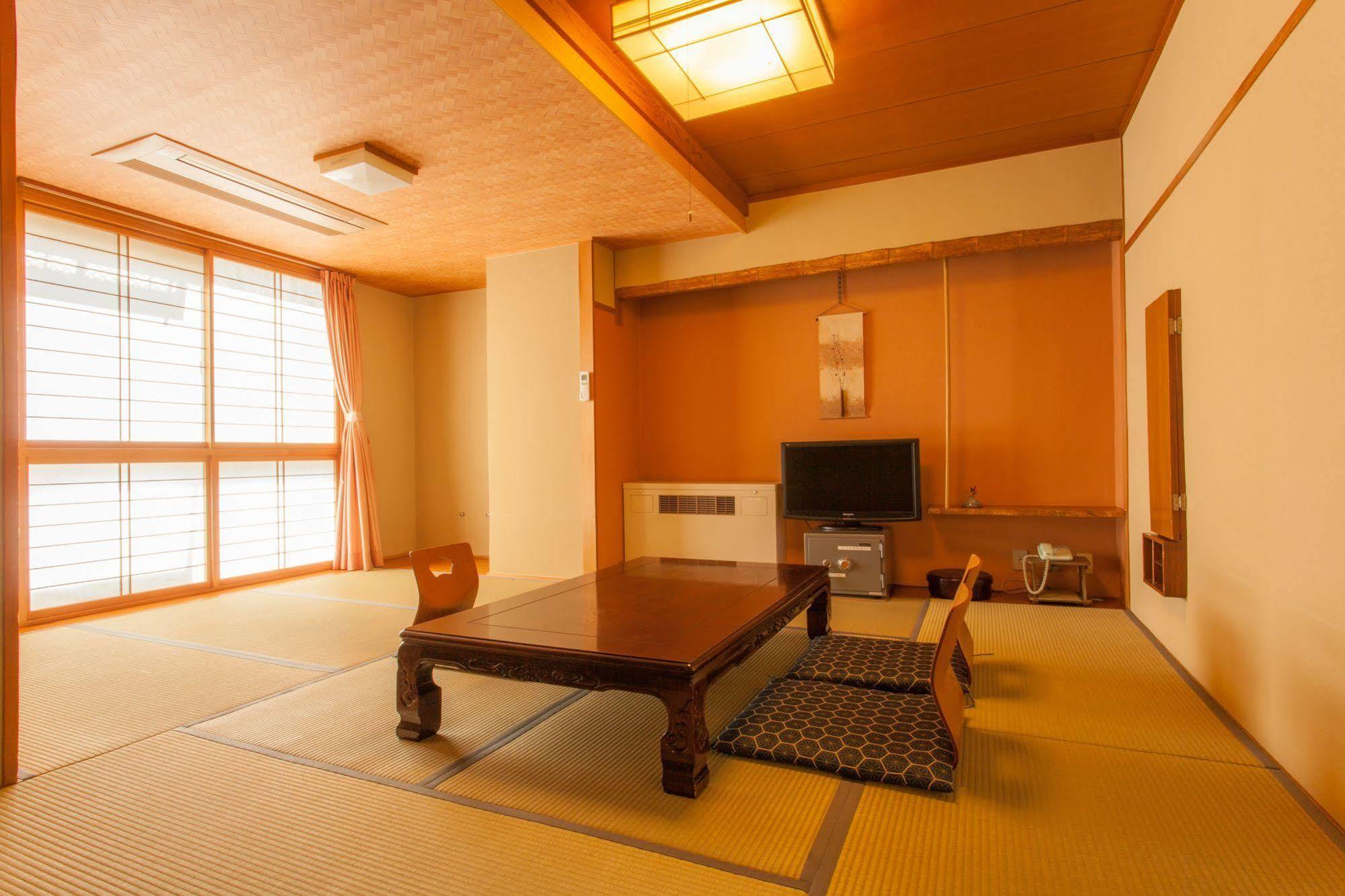 Hotel Okudaya Happoen à Gero Extérieur photo